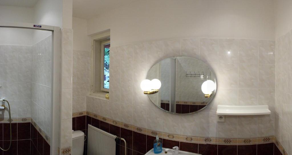 Bungalovy a ubytování Ratibořice- Zlíč Česká Skalice Camera foto